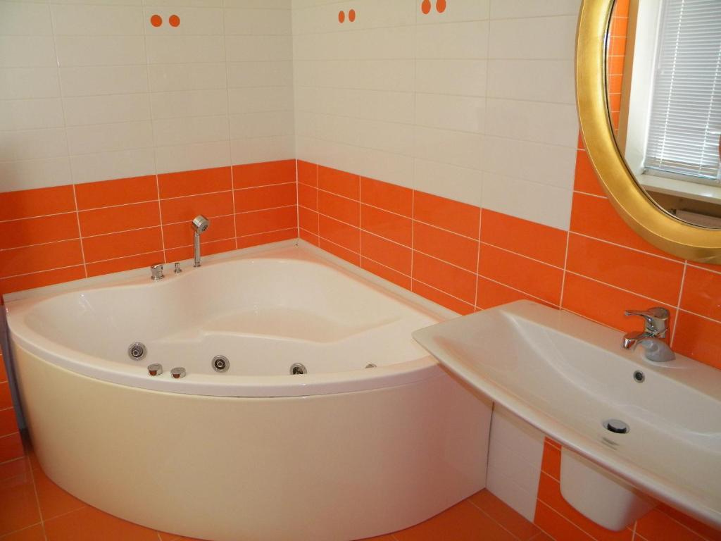 Gloria Mini-Hotel Chisinau Ngoại thất bức ảnh